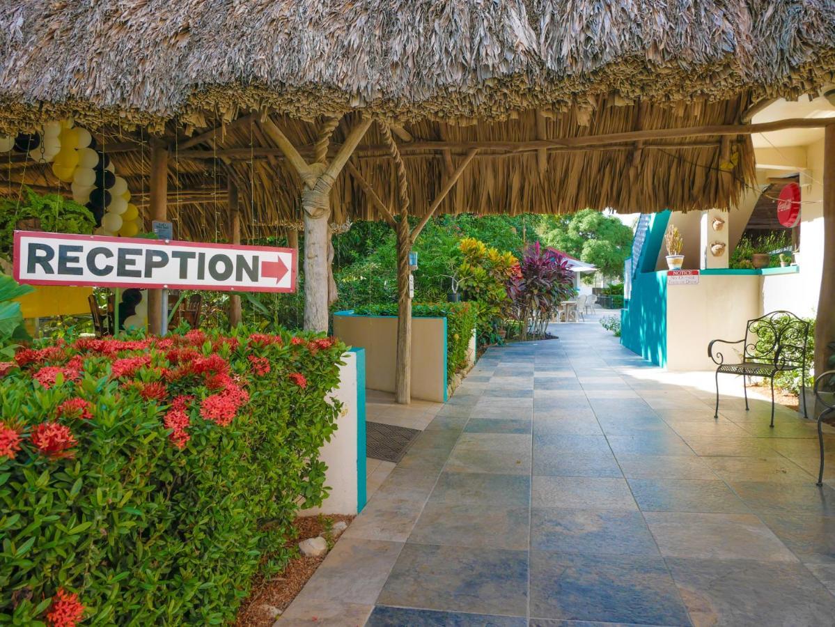 Drift Inn Cayo Santa Elena Exterior photo